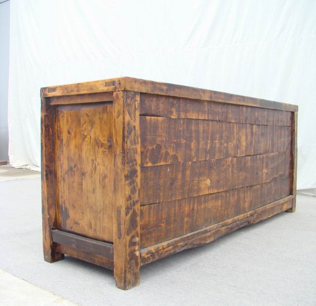 四门描彩柜|Color-painted low cabinet
