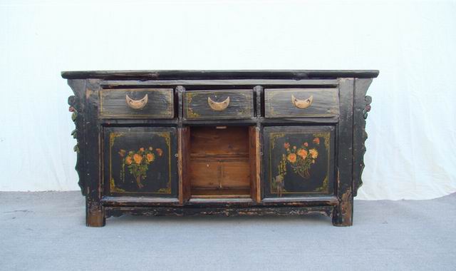 黑三抽二门五彩柜|Color-painted low cabinet