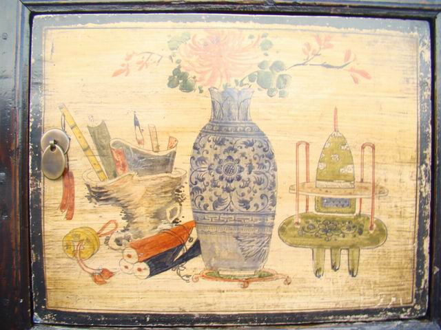 三门描彩柜|Color-painted low cabinet