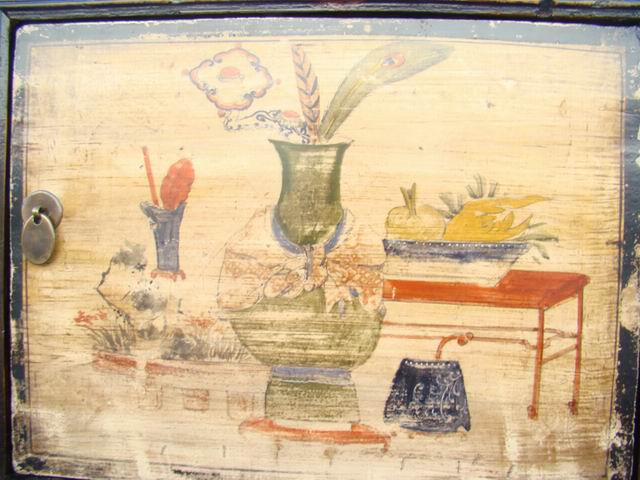 三门描彩柜|Color-painted low cabinet