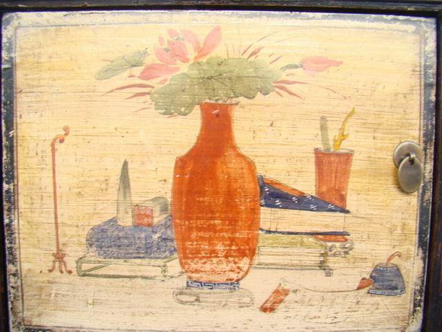 三门描彩柜|Color-painted low cabinet