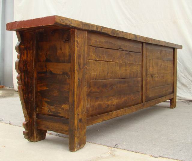 高碑店三门描彩柜|Color-painted low cabinet