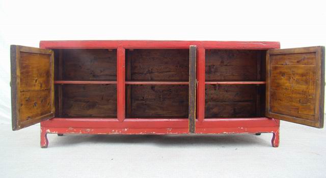 红三门描彩柜|Color-painted low cabinet