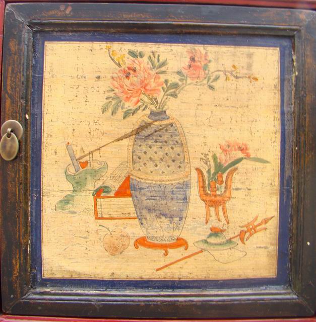 红三门描彩柜|Color-painted low cabinet