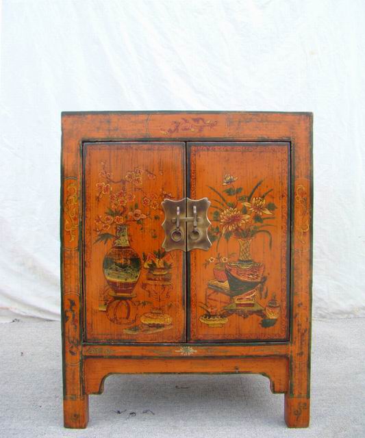 黄描彩小柜工厂剩一件|painted small cabinet