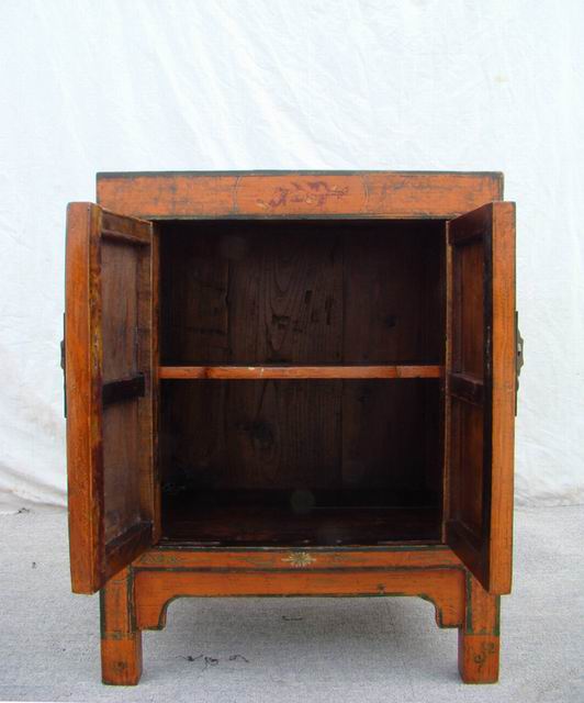 黄描彩小柜工厂剩一件|painted small cabinet