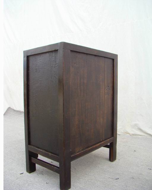 描彩二门柜|Color-painted twin cabinet