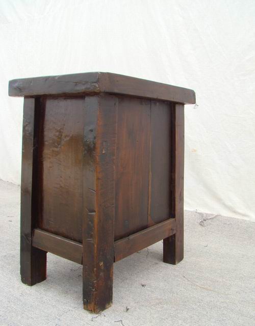 二门床头柜|Color-painted twin cabinet